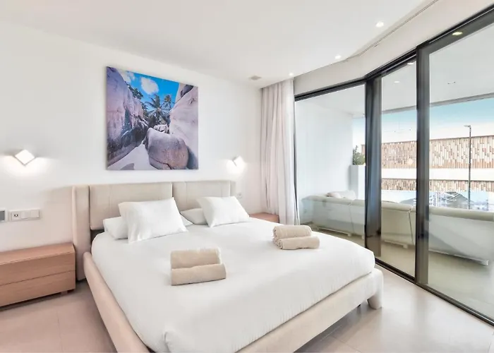 펜션 Infinity 0-2 Luxe Partial Sea View 2b 아로나